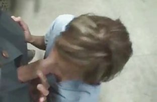 Kurznamen-Porno-Video - Sexy Blondine mit gr ...