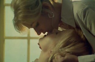 Kurznamen-Porno-Video - Slim Nadenka auf den ...