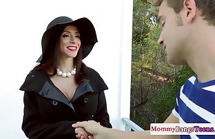 Kurznamen-Porno-Video - Katerina ist mit ein ...