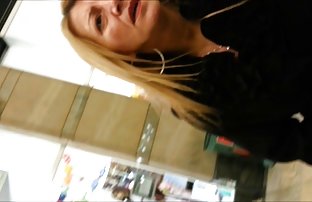 Kurznamen-Porno-Video - Eine Sexy junge Mädc ...