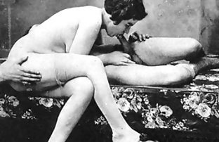 Kurznamen-Porno-Video - Eine Sexy Brünette,  ...