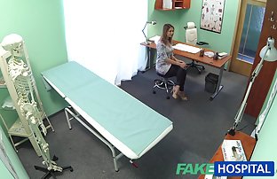 Kurznamen-Porno-Video - Schlanke, blonde, Mä ...